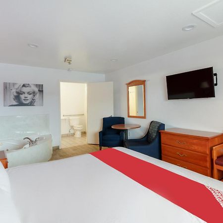 Oyo Hotel San Antonio Near At&T Center 외부 사진
