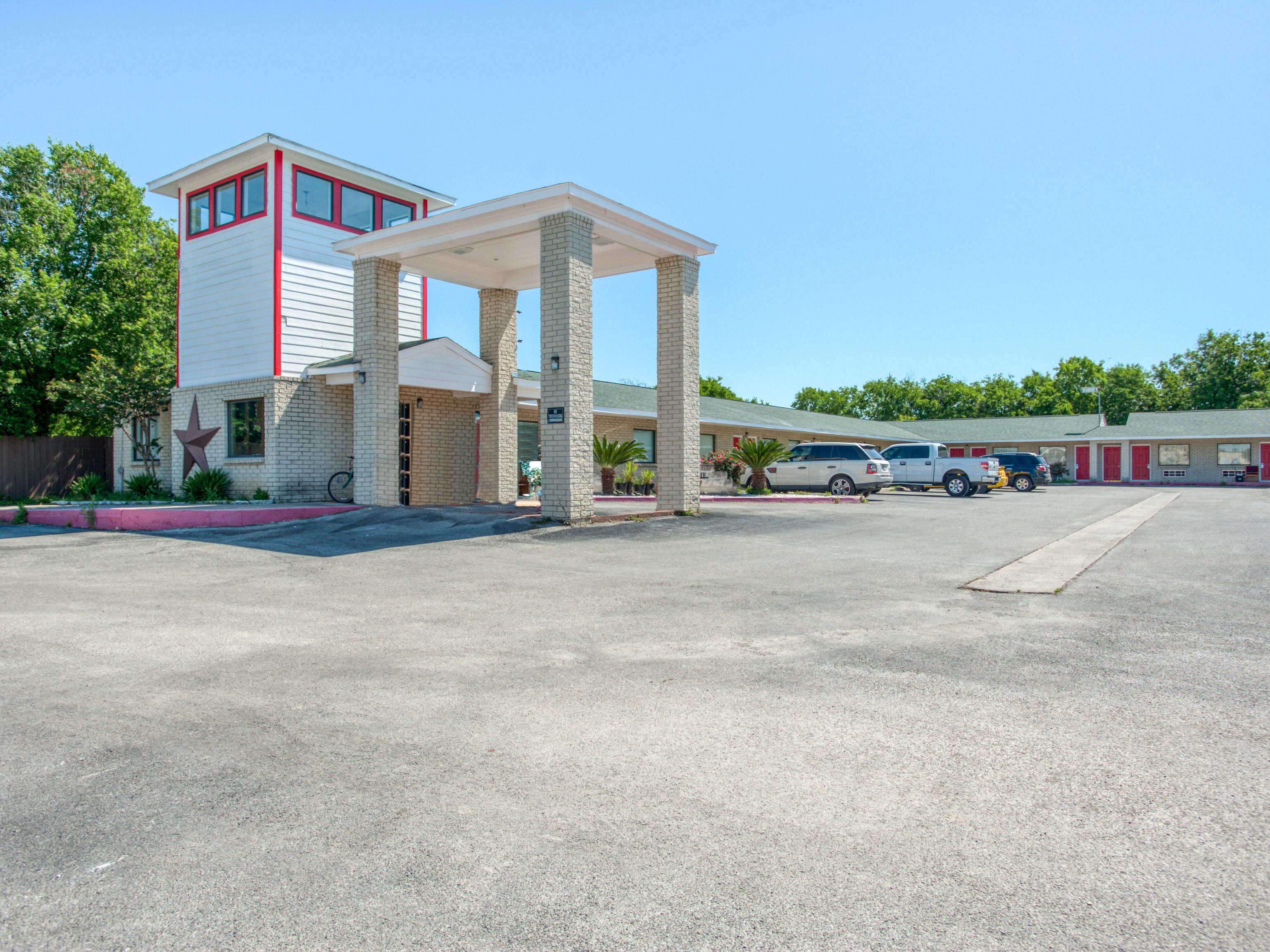 Oyo Hotel San Antonio Near At&T Center 외부 사진