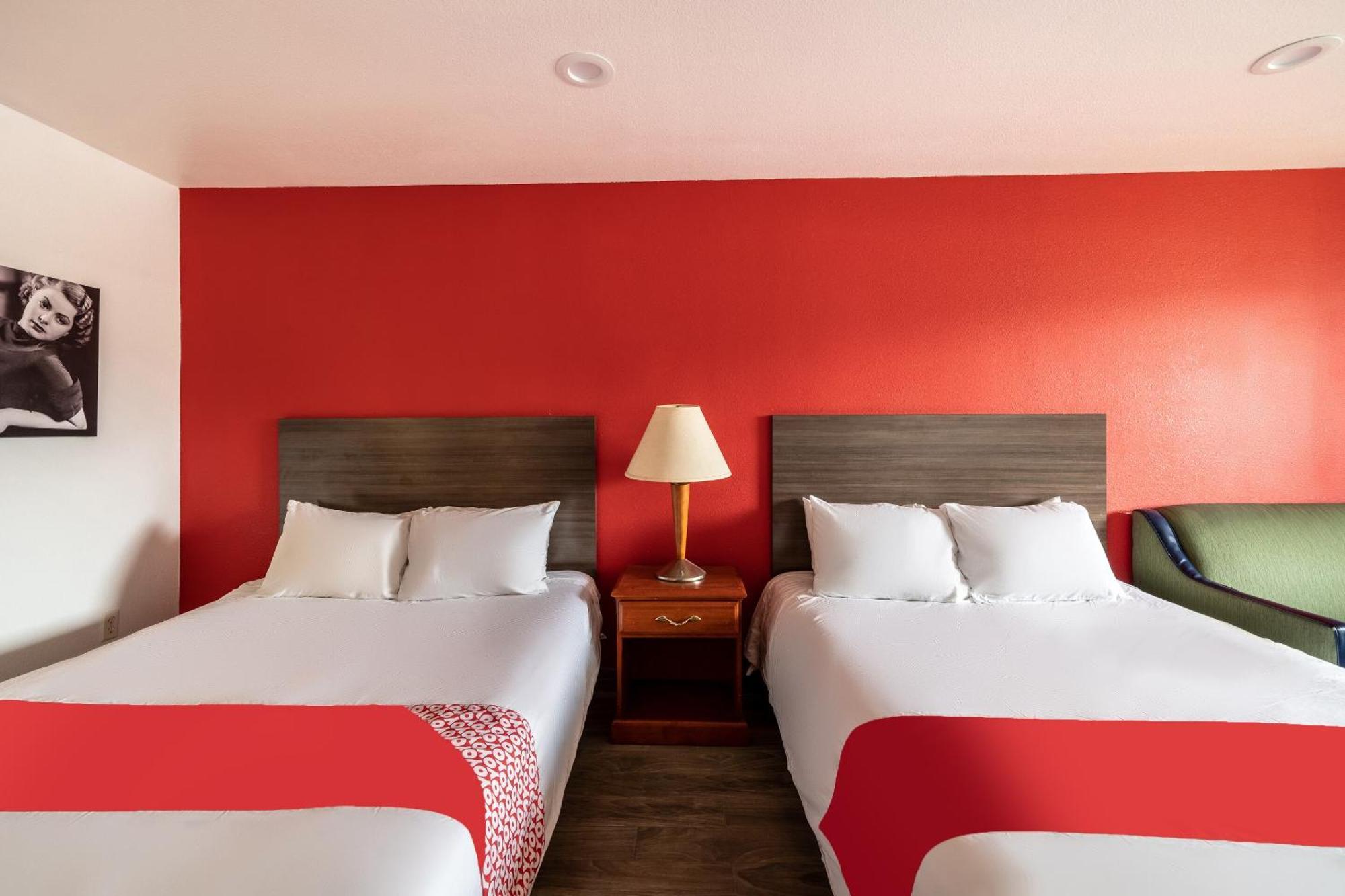 Oyo Hotel San Antonio Near At&T Center 외부 사진
